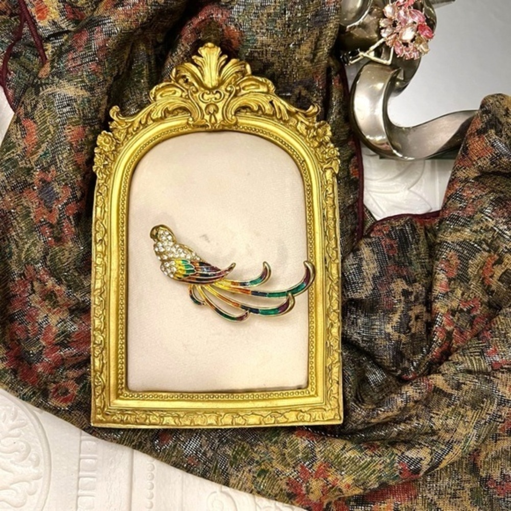 Large Bird of Paradise Brooch Gold Tone Enamel Rhinestones Parrot Bird‎ Colorful